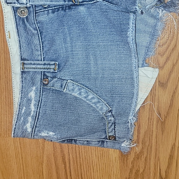 Guess Y2K Short Distressed Button Up Jean Shorts - Picture 9 of 12